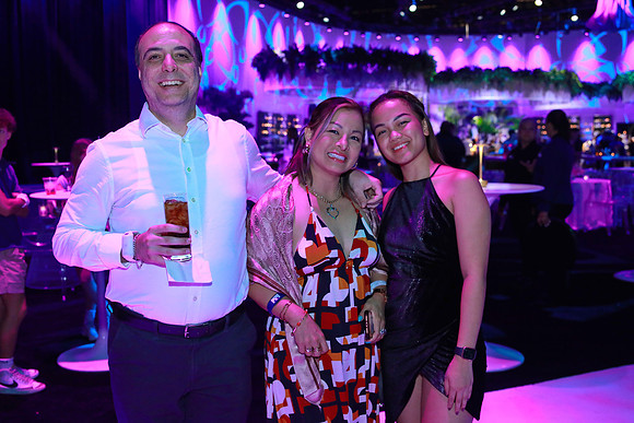 OCCC - Saturday PM - Photographer A - 00058 - Candid-Concert