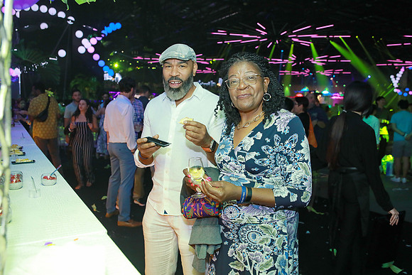 OCCC - Saturday PM - Photographer A - 00216 - Candid-Concert
